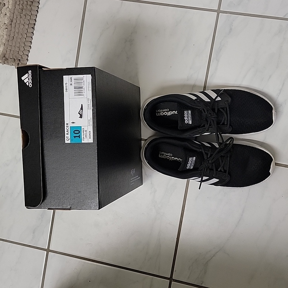 Adidas cloud foam qt racer shoes